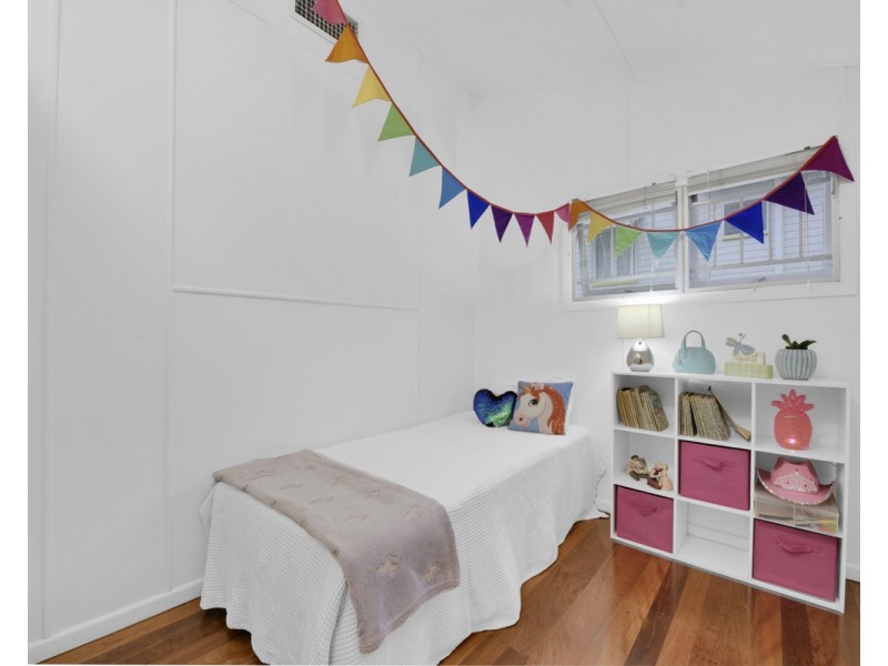 58 Nathan Street, Brighton QLD 4017