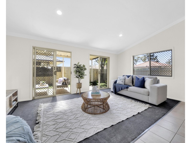 19 Medici Place, Forest Lake QLD 4078