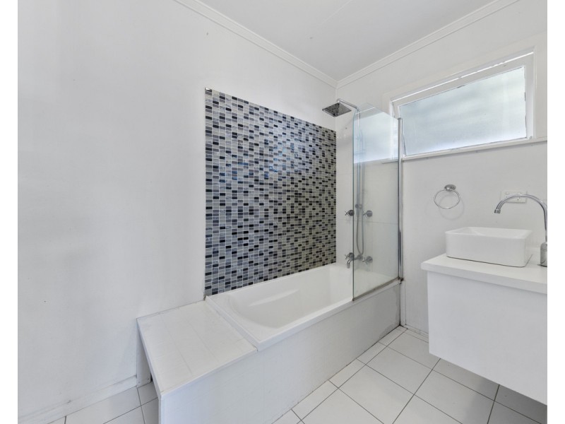 34-36 Station Street, Samford Village QLD 4520