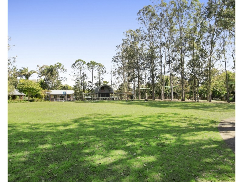 34-36 Station Street, Samford Village QLD 4520