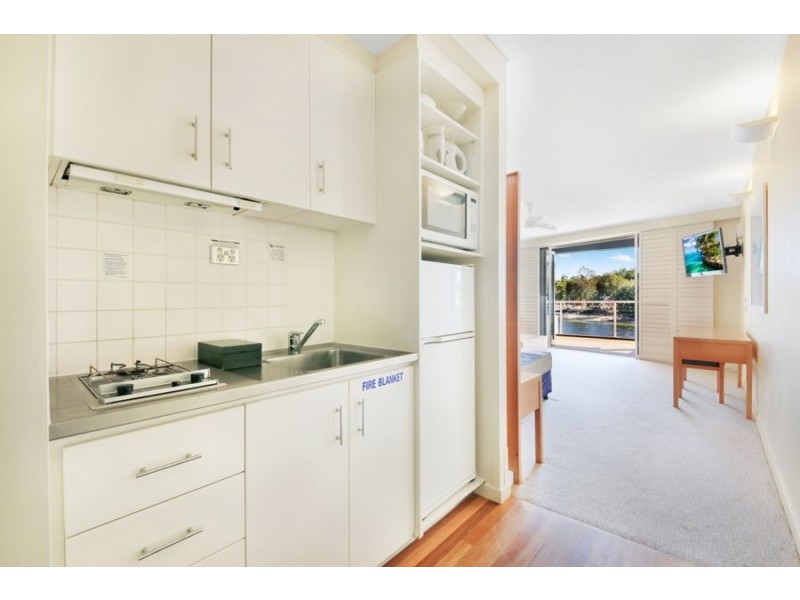 3203 Lagoon Studio Apartment, on Boardwalk, South Stradbroke QLD 4216
