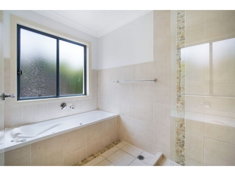 9 Drumbeat Place, Coomera Waters QLD 4209