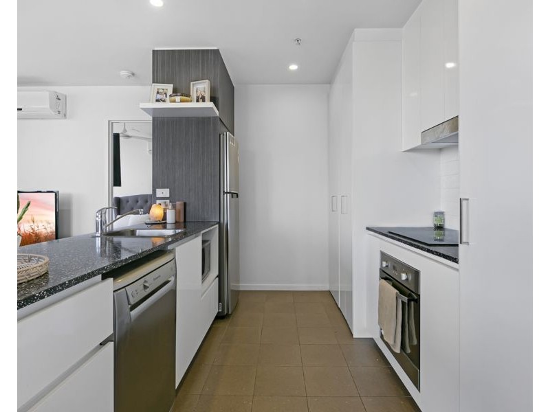 Apt 10, Synergy Apartments – 2729 Gold Coast Highway, Broadbeach QLD 4218