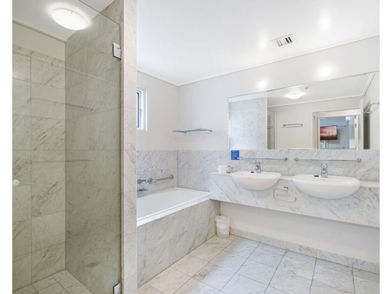 2001 & 2002 1 Bed Apartments, Couran Cove Resort, South Stradbroke QLD 4216