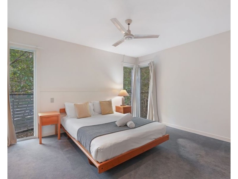 Villa 16 Island Street, Couran Cove Resort, South Stradbroke QLD 4216