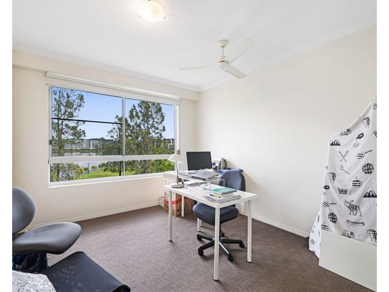 18 Parklake – 1 Lakefront Crescent, Varsity Lakes QLD 4227