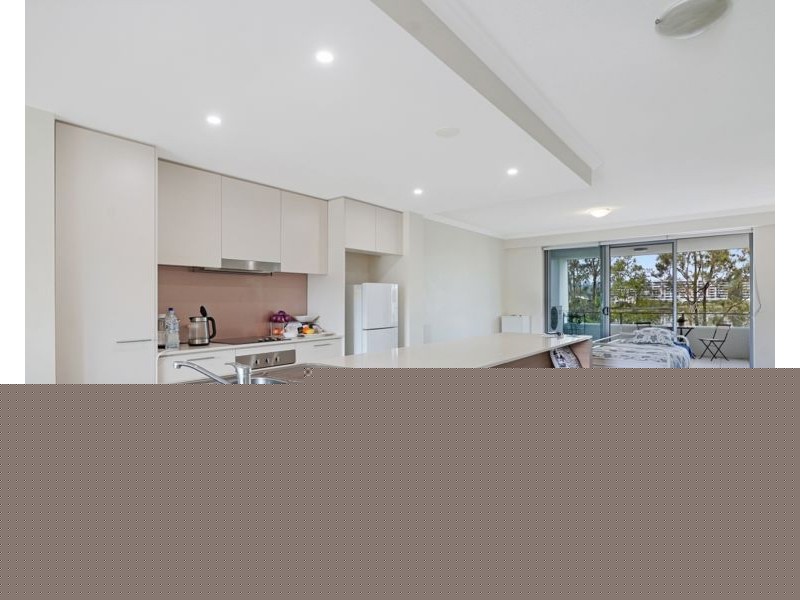 18 Parklake – 1 Lakefront Crescent, Varsity Lakes QLD 4227