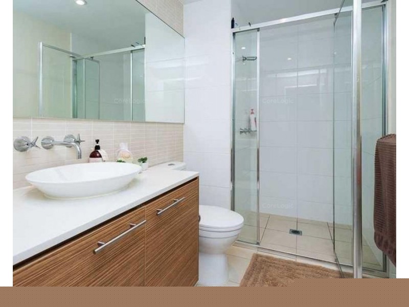 18 Parklake – 1 Lakefront Crescent, Varsity Lakes QLD 4227