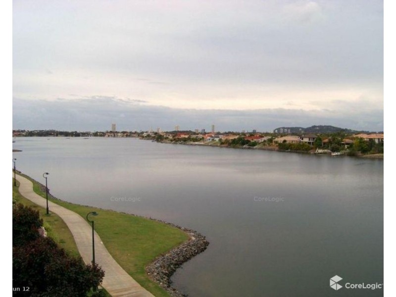 18 Parklake – 1 Lakefront Crescent, Varsity Lakes QLD 4227