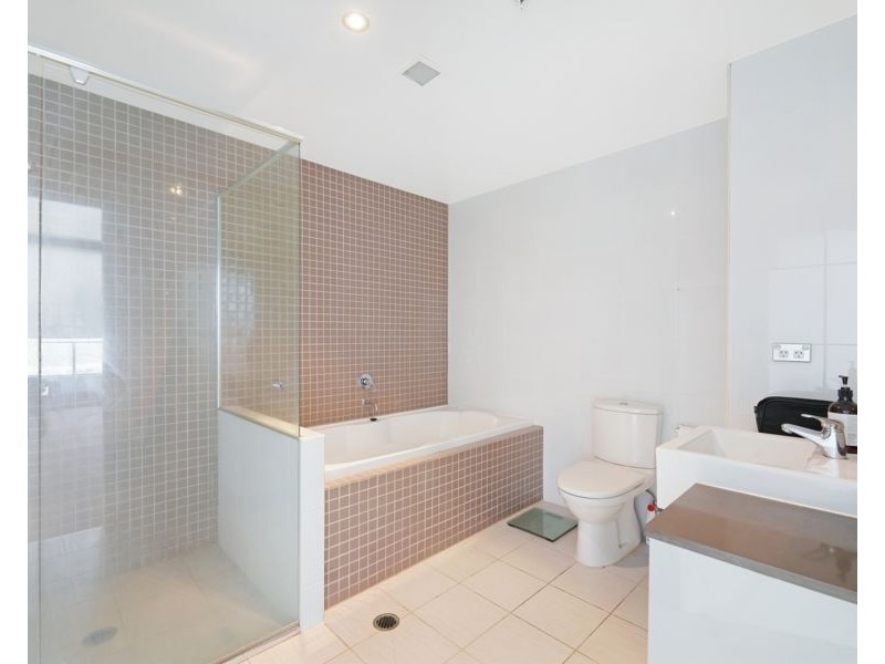 3304 Marina Meriton, 4 Como Crescent, Southport QLD 4215