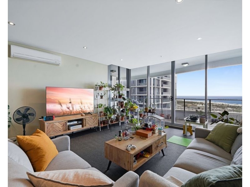 3203 Marina Meriton, 4 Como Crescent, Southport QLD 4215