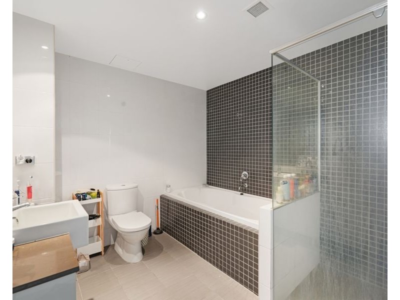 3203 Marina Meriton, 4 Como Crescent, Southport QLD 4215