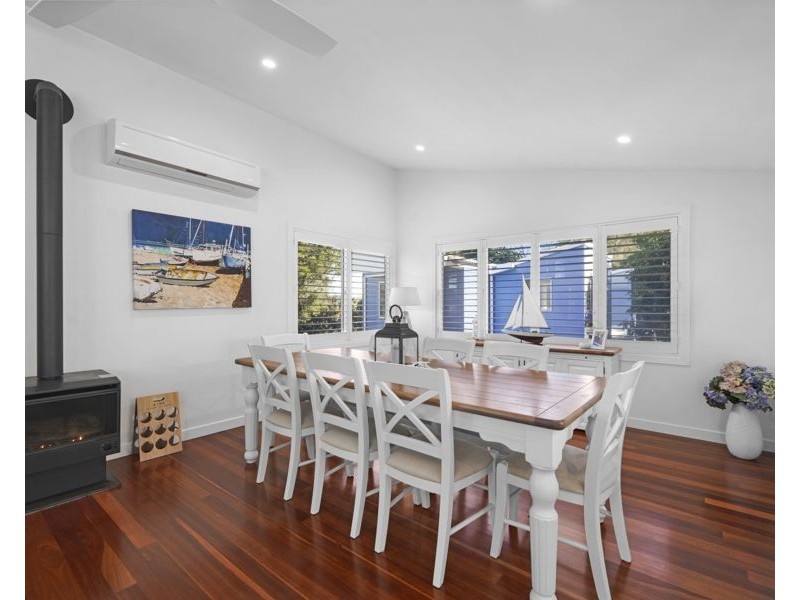 Villa 6 Island Street, Couran Cove, South Stradbroke QLD 4216