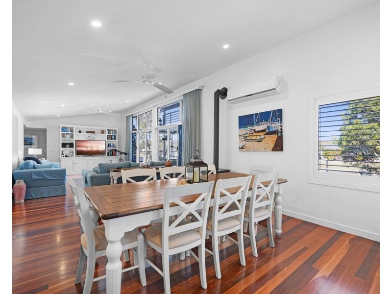Villa 6 Island Street, Couran Cove, South Stradbroke QLD 4216