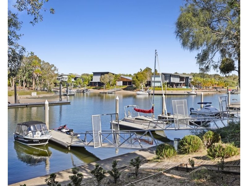 Villa 6 Island Street, Couran Cove, South Stradbroke QLD 4216