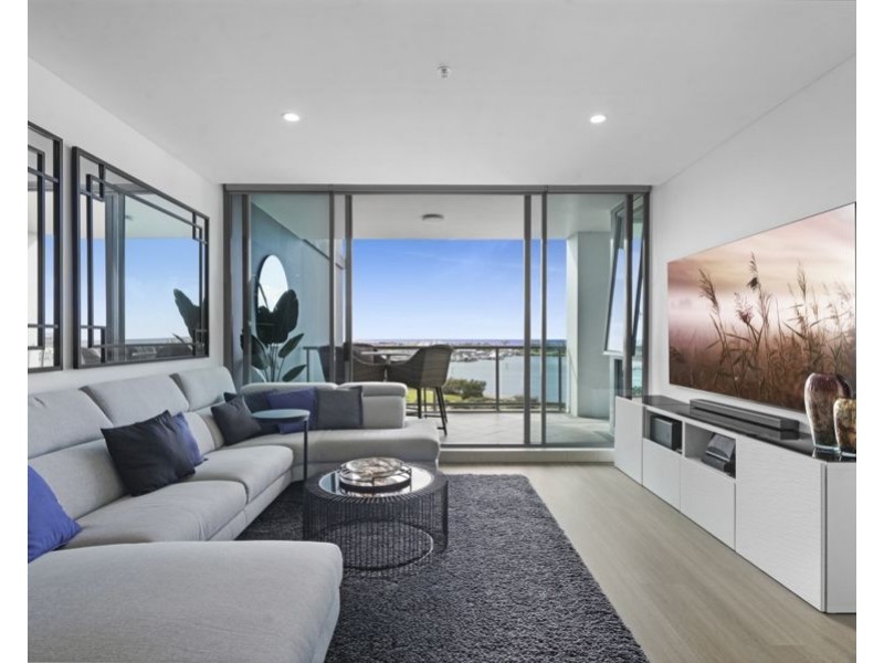 1301/1 Como Crescent, Southport QLD 4215