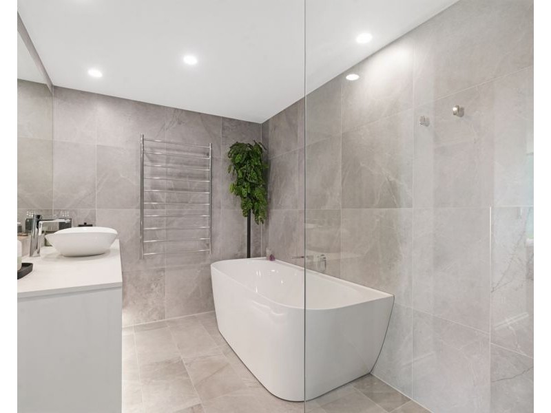 1301/1 Como Crescent, Southport QLD 4215