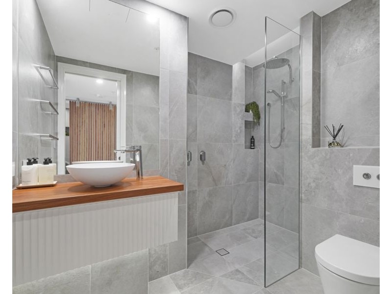 1301/1 Como Crescent, Southport QLD 4215