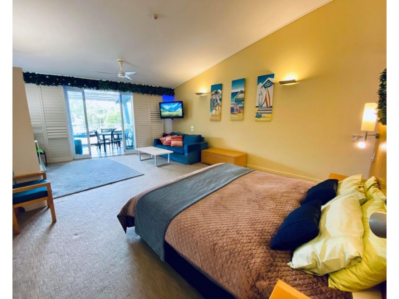 1307 Waterfront Studio Apartment Couran Cove Resort, South Stradbroke QLD 4216
