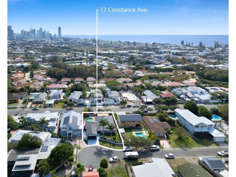 17 Constance Avenue, Mermaid Waters QLD 4218