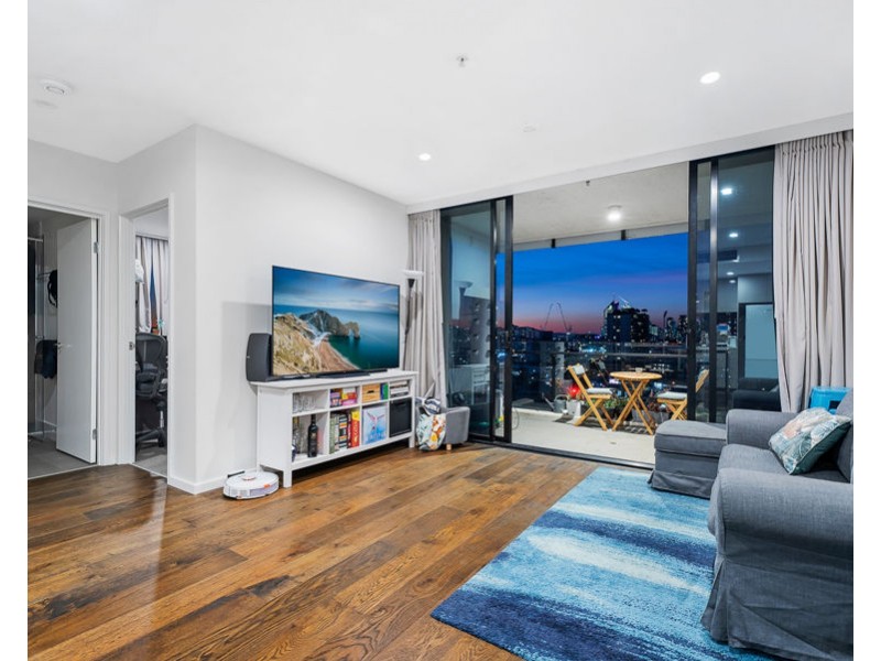 1203 148 Logan Road, Woolloongabba QLD 4102