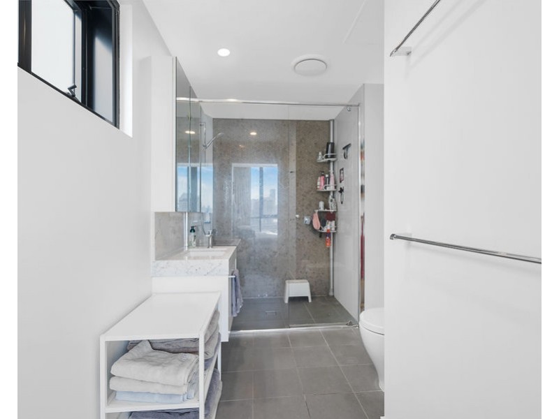 1203 148 Logan Road, Woolloongabba QLD 4102