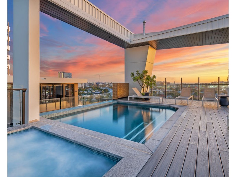 1203 148 Logan Road, Woolloongabba QLD 4102