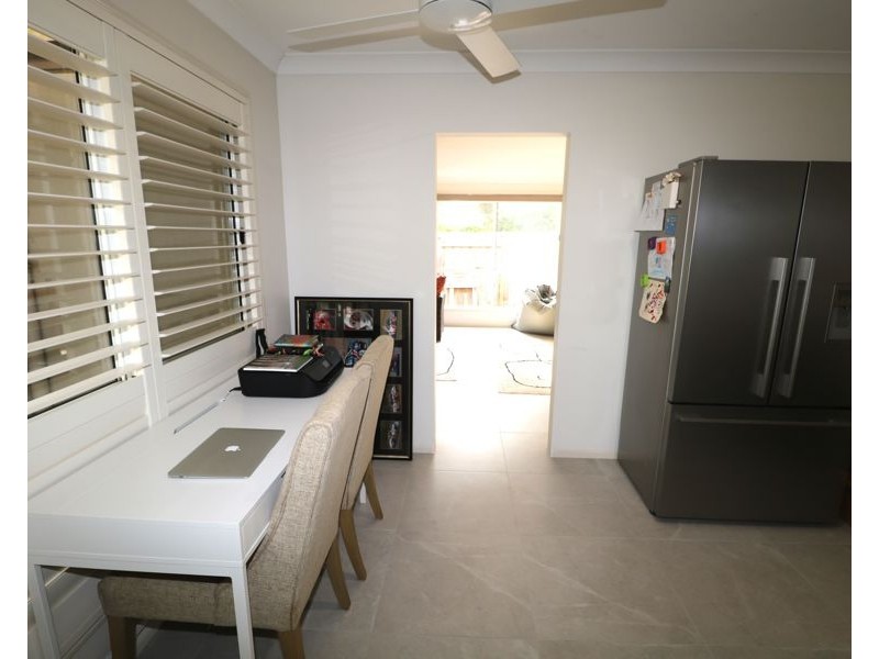 18 The Esplanade, Karragarra Island QLD 4184