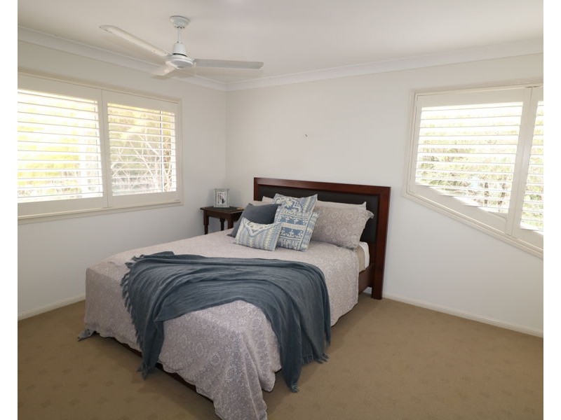 18 The Esplanade, Karragarra Island QLD 4184