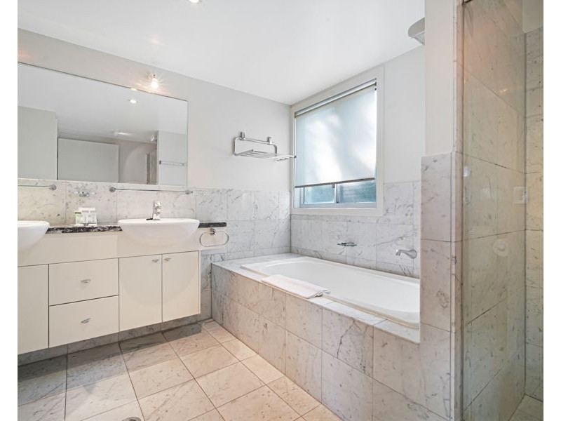 VILLA Doeblin Drive, Couran Cove Resort, South Stradbroke QLD 4216