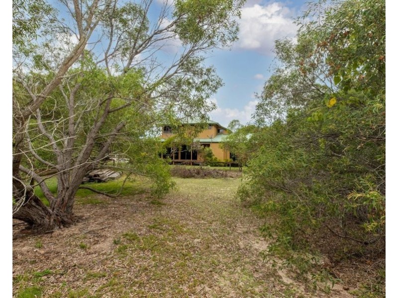 36 Doeblien Drive, South Stradbroke QLD 4216