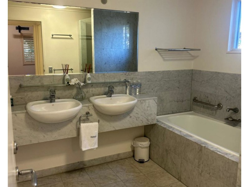 Marina Apartments Studio and 1 Bed, Couran Cove, South Stradbroke QLD 4216