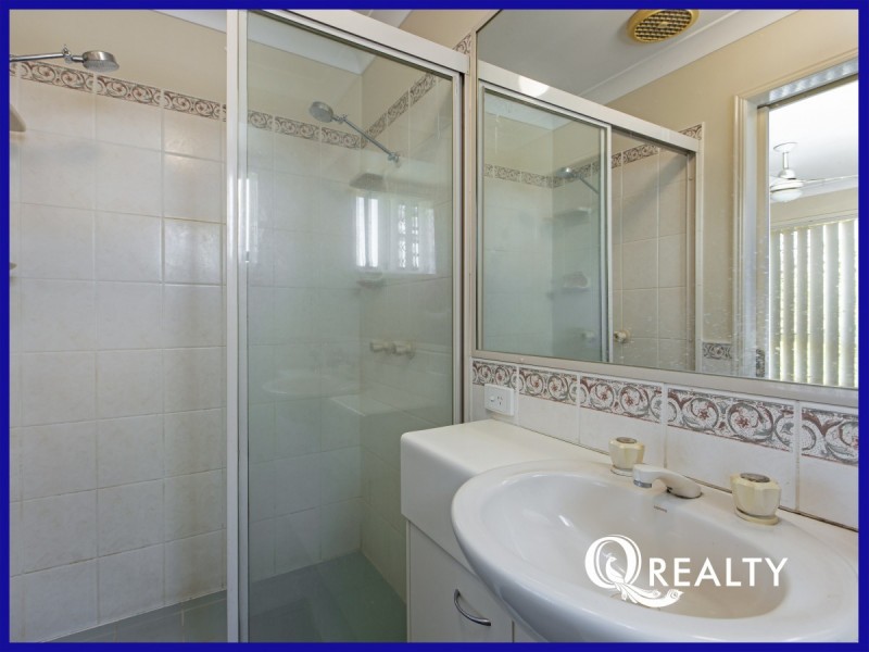 70 Paddington Crescent, Stretton QLD 4116