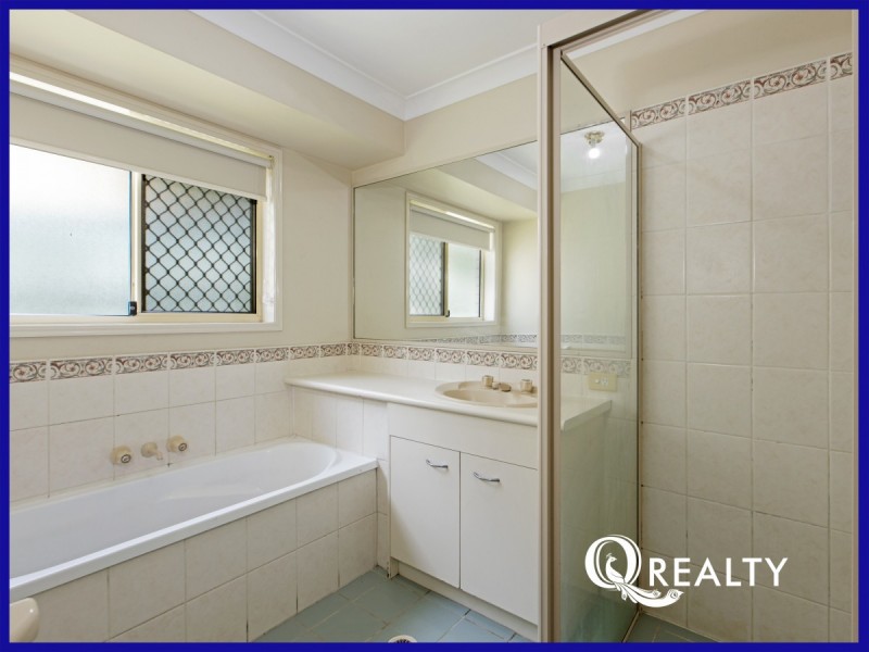 70 Paddington Crescent, Stretton QLD 4116