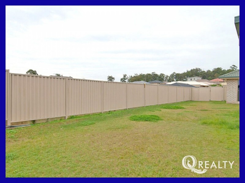 15 Bobbie Street, Parkinson QLD 4115