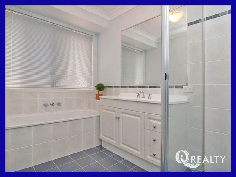 15 Bobbie Street, Parkinson QLD 4115