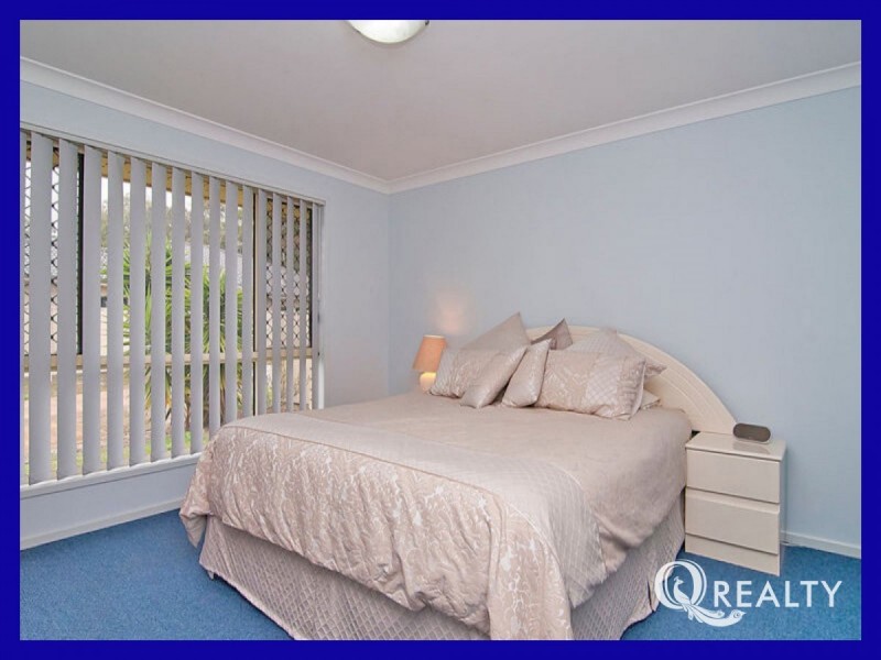 15 Bobbie Street, Parkinson QLD 4115