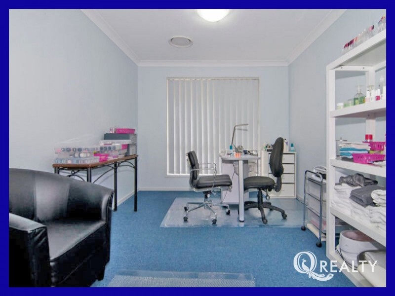 15 Bobbie Street, Parkinson QLD 4115