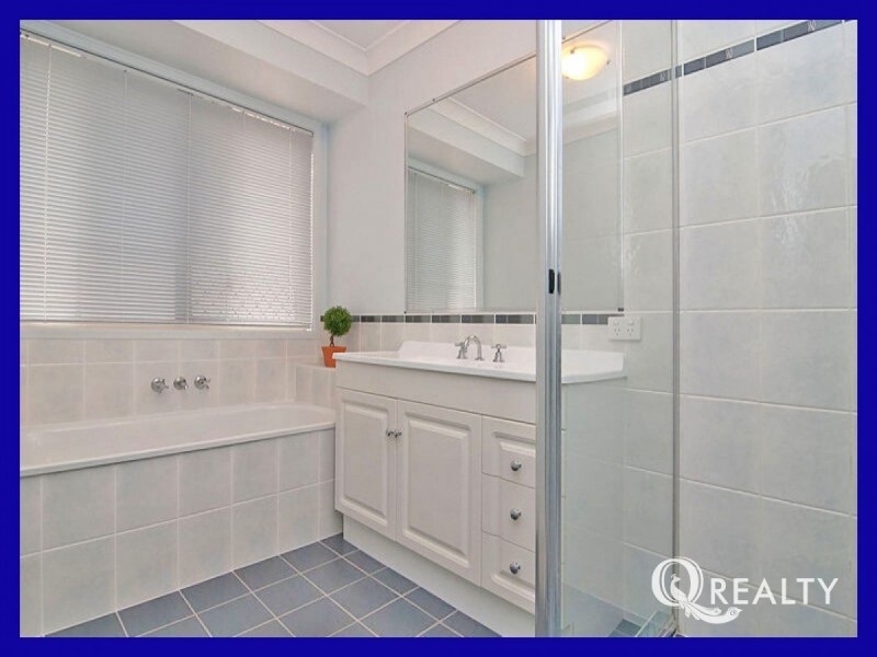 15 Bobbie Street, Parkinson QLD 4115