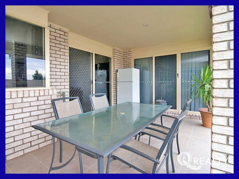 15 Bobbie Street, Parkinson QLD 4115