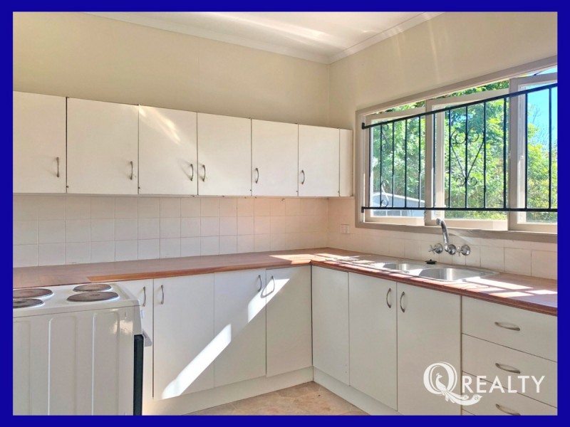 5 Smith Road, Woodridge QLD 4114