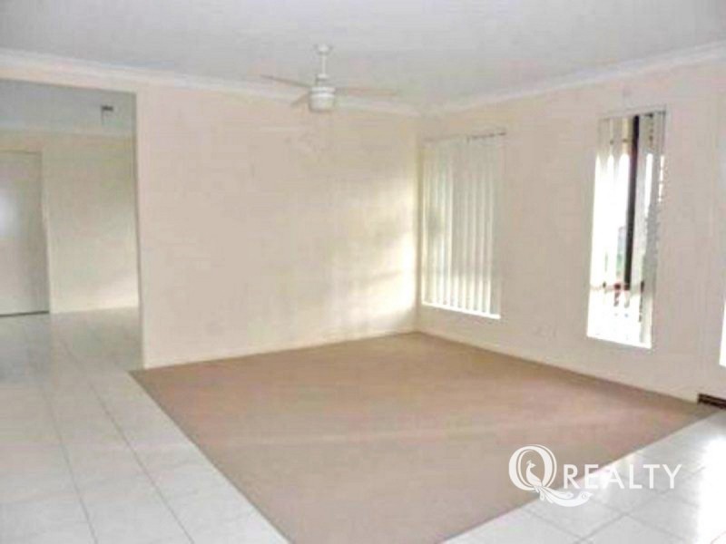 3 Iris Court, Yamanto QLD 4305