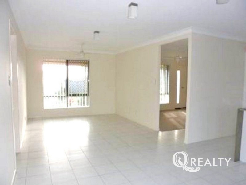 3 Iris Court, Yamanto QLD 4305