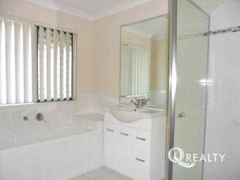 3 Iris Court, Yamanto QLD 4305