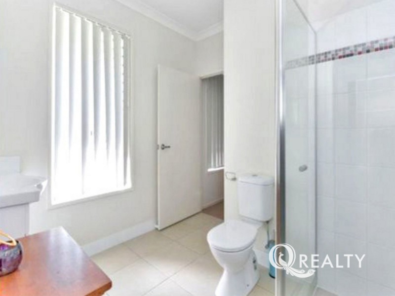 13 Iris Court, Yamanto QLD 4305