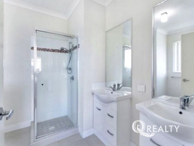 13 Iris Court, Yamanto QLD 4305