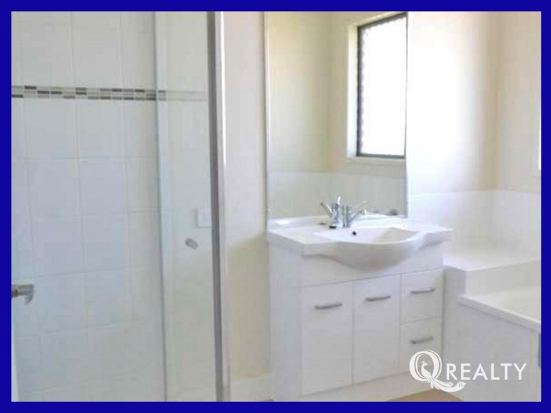 14 Iris Court, Yamanto QLD 4305