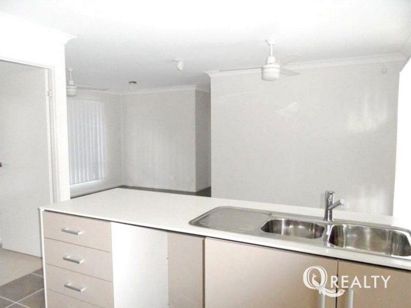 88 High Street, Blackstone QLD 4304