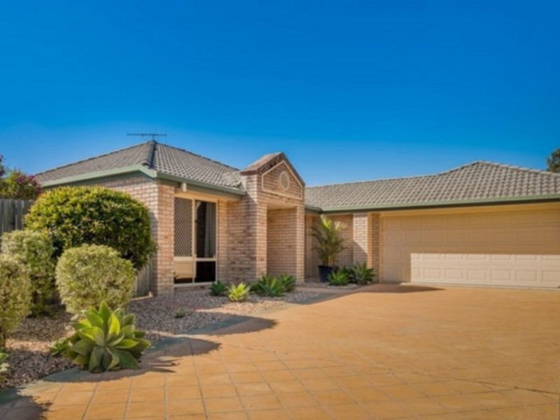 60 Daintree Drive, Parkinson QLD 4115