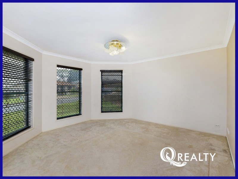34 Pinedale Crescent, Parkinson QLD 4115